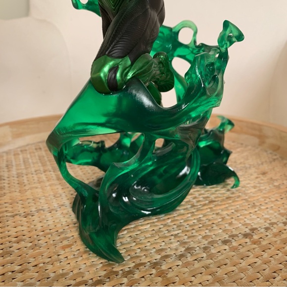 DC Comics Green Lantern Movie Hal Jordan Energy Statue - Picture 4 of 14